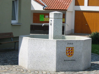 Dorfbrunnen im Scharenstetten